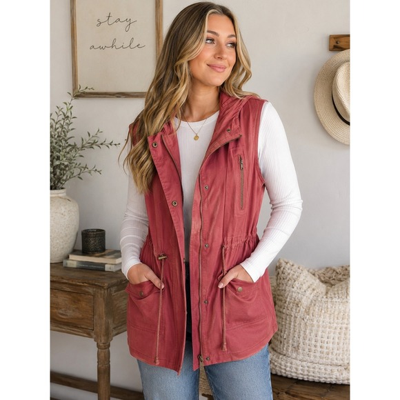 Zenana Outfitters Jackets & Blazers - Zenana Outfitters Hooded Cinch Waist Utility Cargo Vest Size Large Cotton Layer